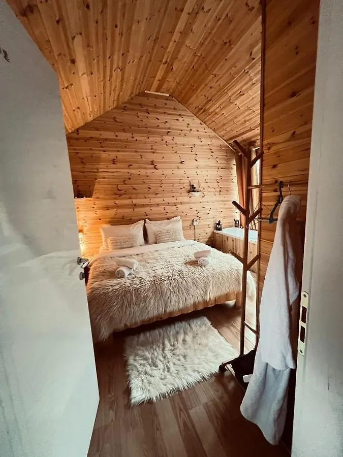 Guesthouse Marashi ثيث