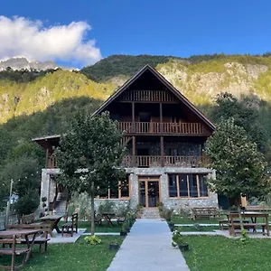 2* Maison d'hôtes Alpinehouse