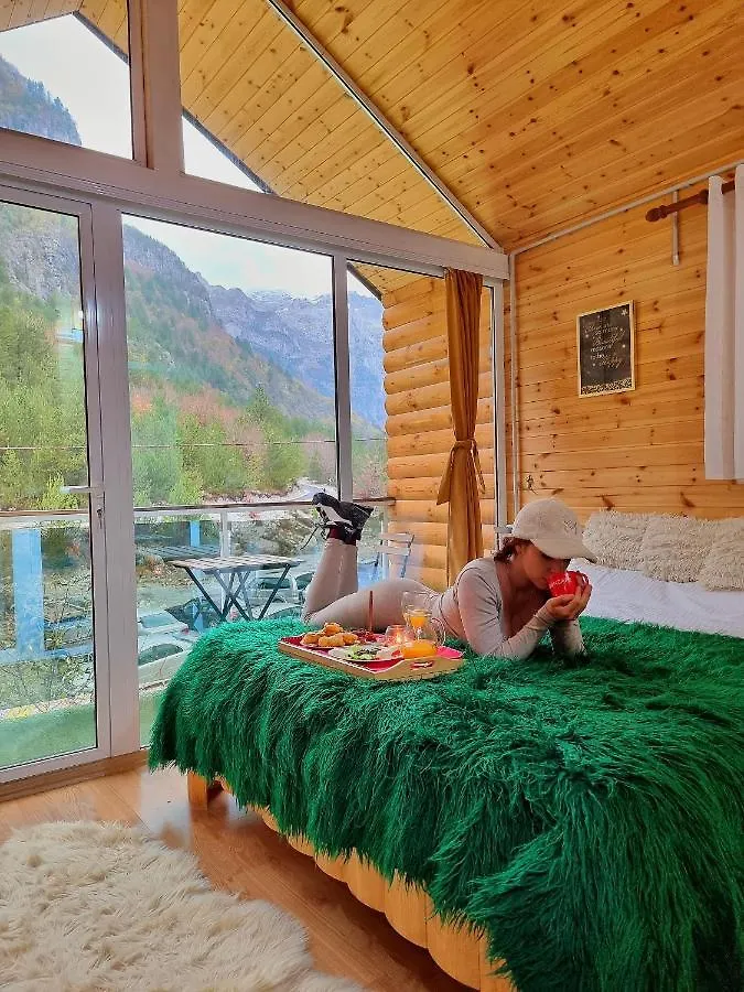 Guesthouse Marashi Theth 0*,  Albanien