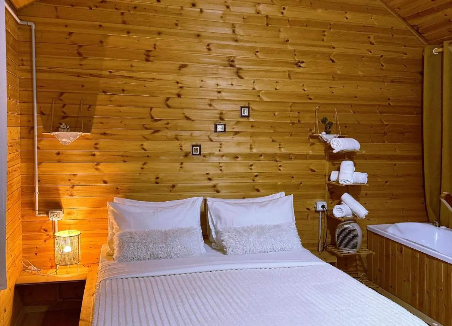 Guesthouse Marashi Тети 0*,  Албания